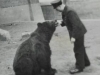 1949 Jette mit Bärenvater Porath Foto © Privat