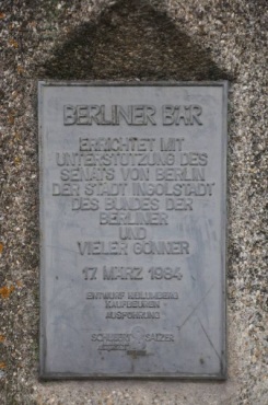 Gedenktafel, Berliner Bär in Ingolstadt Foto © Stadt Ingolstadt, Presse- und Informationsamt