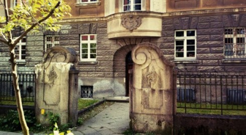 Eingang Schlossallee 5