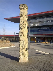 Gesamtansicht der Poststele Foto © Grell/Bernau, Februar 2015