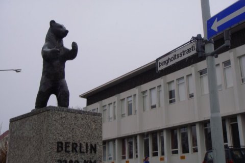 Reykjavik, Berliner Baer von Hildebert Kliem  Christa Junge, 2011